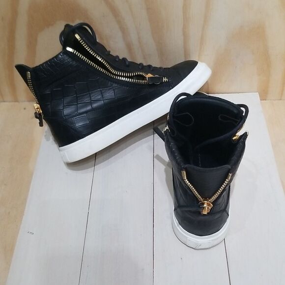 Giuseppe Zanotti   Leather Sneakers Gold Double Zipper Wmn's size 7.5 , EU 37.5 - Picture 7 of 10